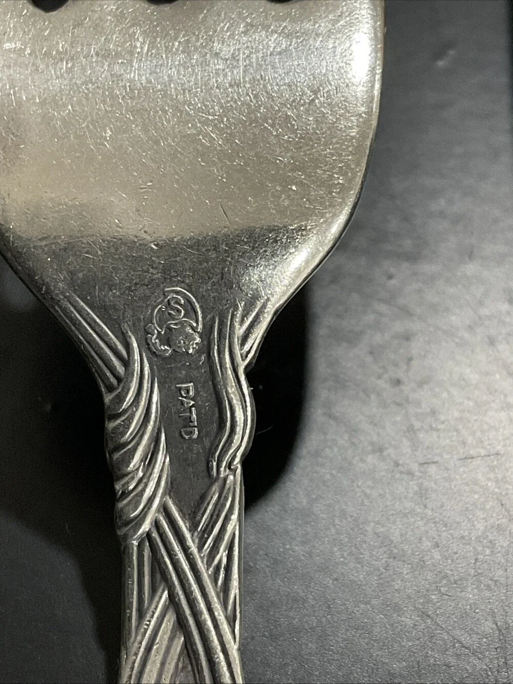 ONE International Silver Frontenac Dinner Fork 7 1/8